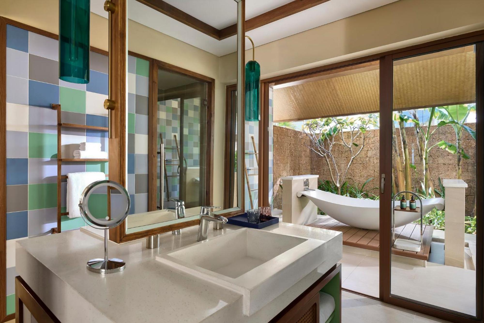 Voco Quang Binh Resort By Ihg Ðồng Hới Buitenkant foto