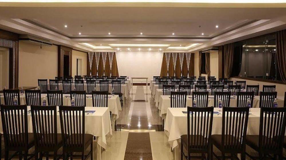 Voco Quang Binh Resort By Ihg Ðồng Hới Buitenkant foto